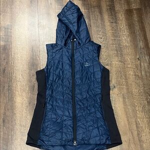 L.L. Bean Women's Navy and Black Hooded Vest